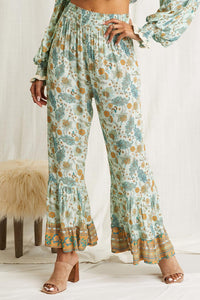 Gathered Pleated Ankles summer pants. Color green