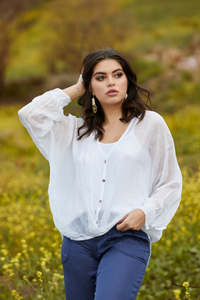 Mesh silk shirt. Color white